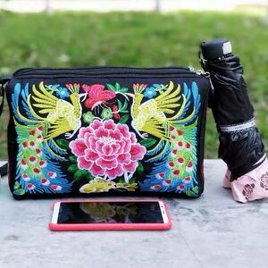 Floral Embroidered Crossbody Bag Ethnic Style Shoulder Bag